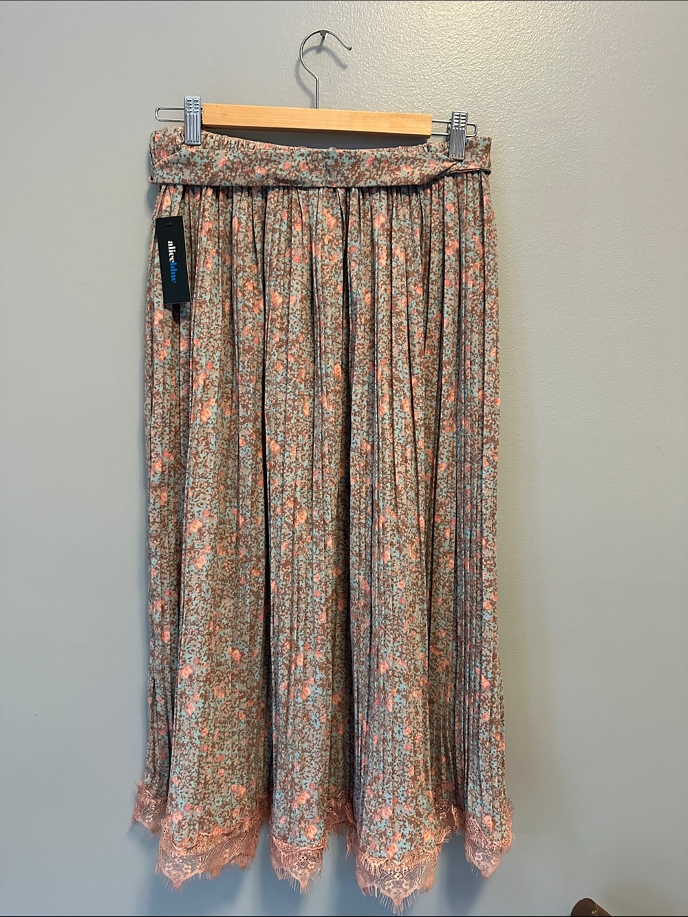 Alice Blue Floral Pleated Maxi Skirt with Peach Lace Hem - Picture 3 of 4